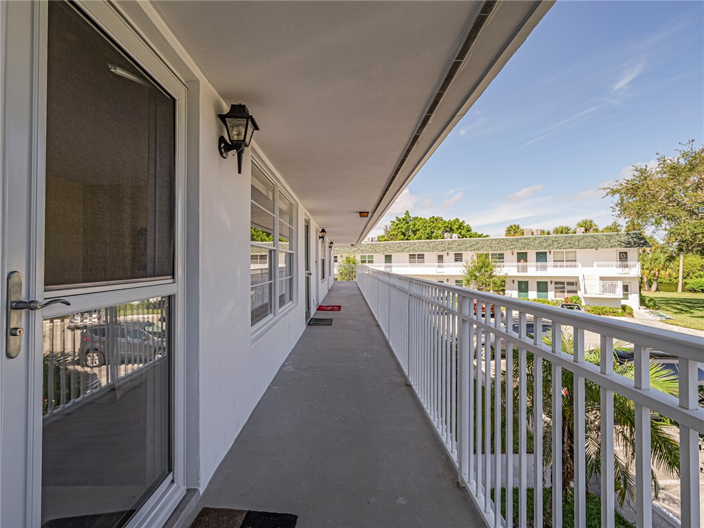 2800 Indian River Boulevard 8P