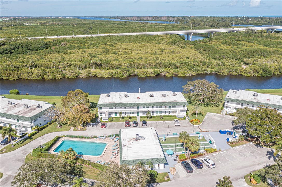 2800 Indian River Boulevard 8P
