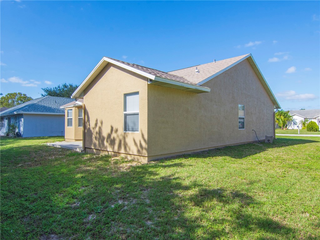 1105 9th Square