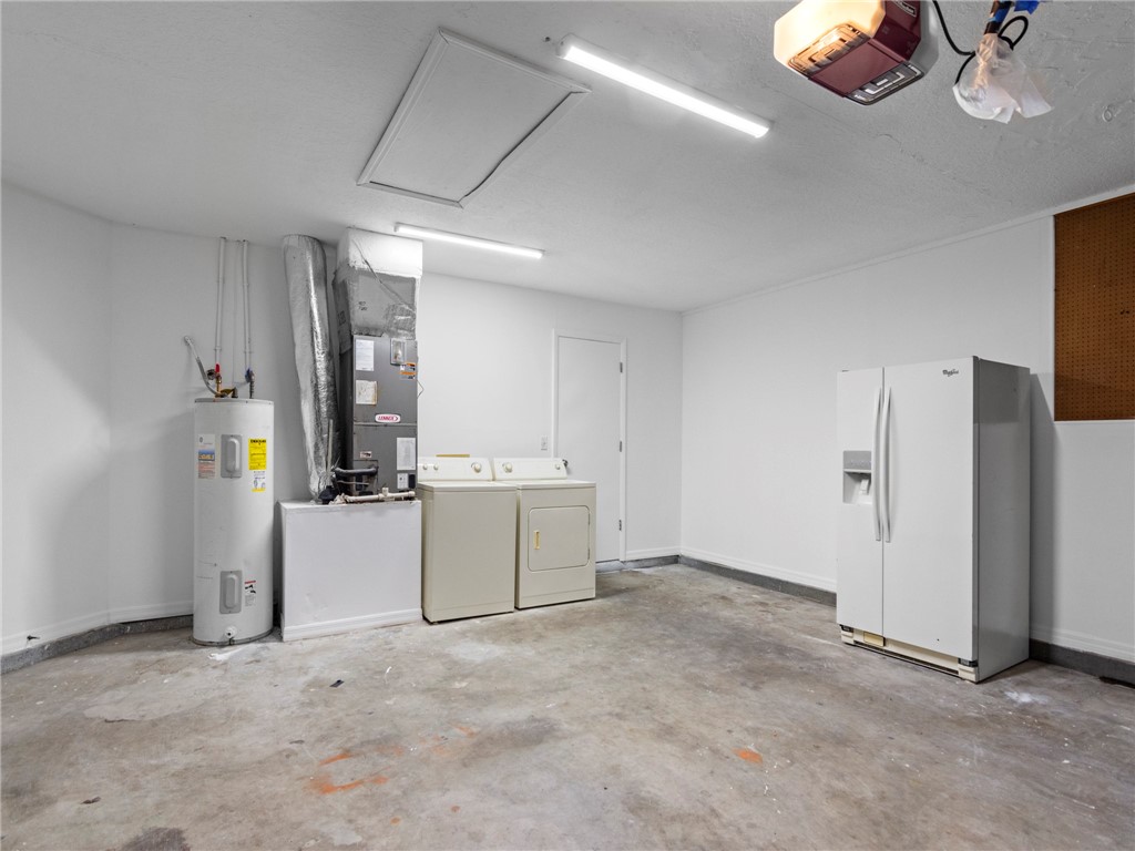 1105 9th Square