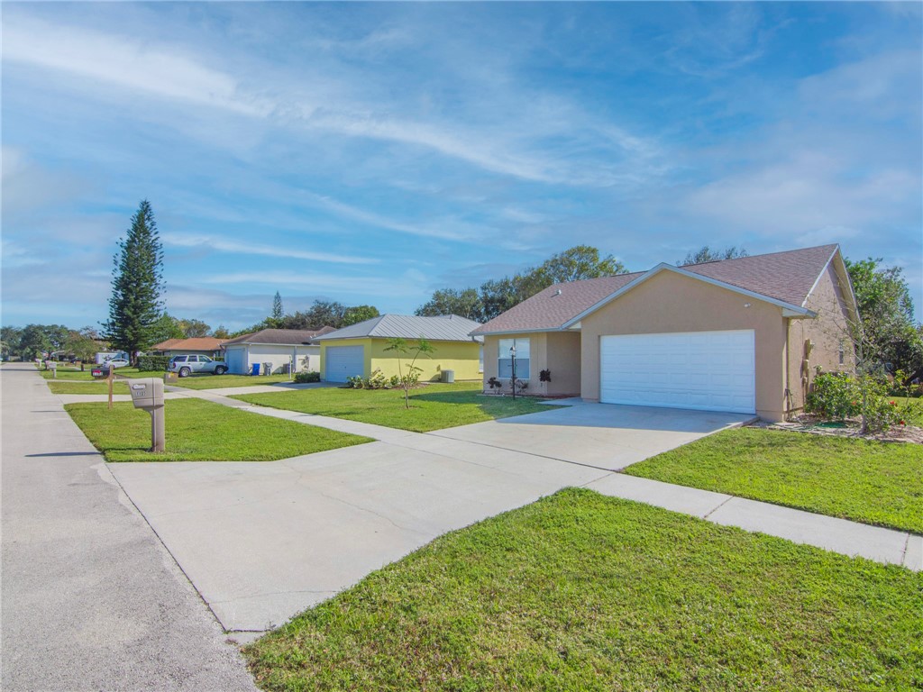 1105 9th Square