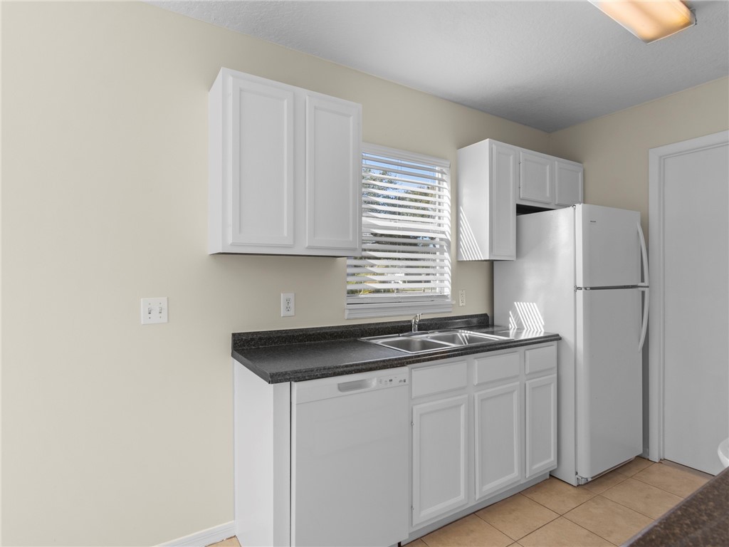 1105 9th Square