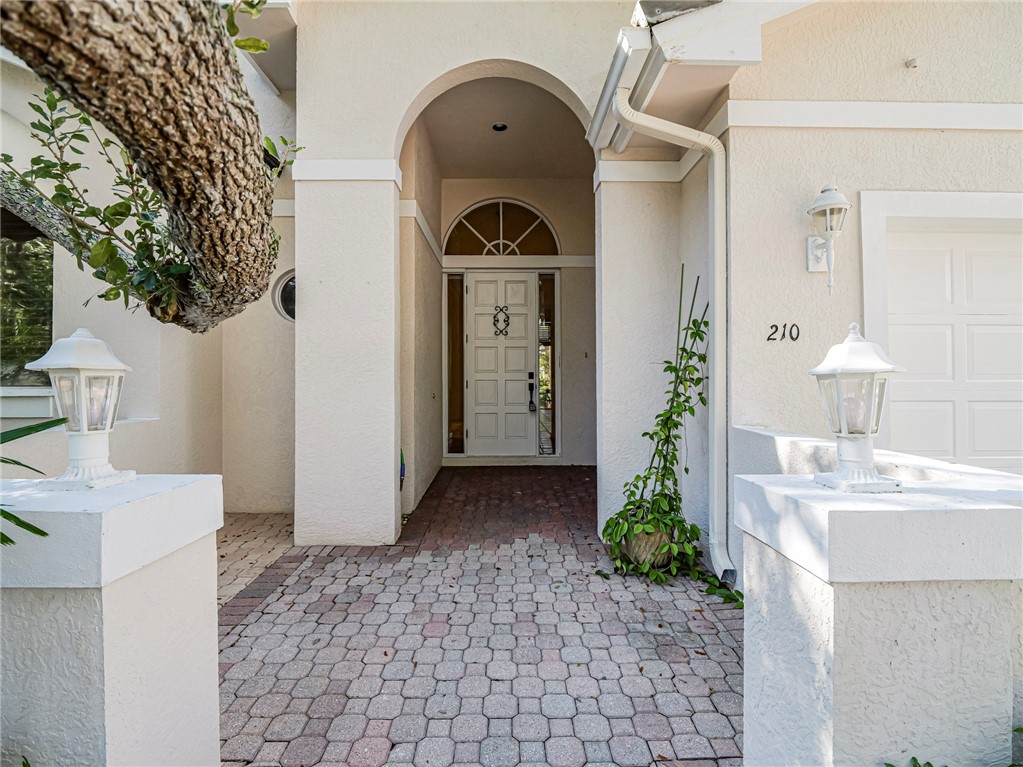 210 S Peppertree Drive