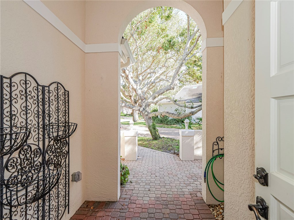 210 S Peppertree Drive