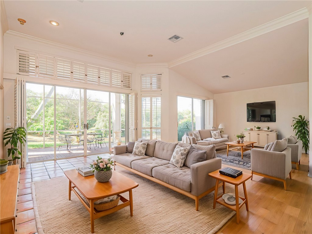 210 S Peppertree Drive