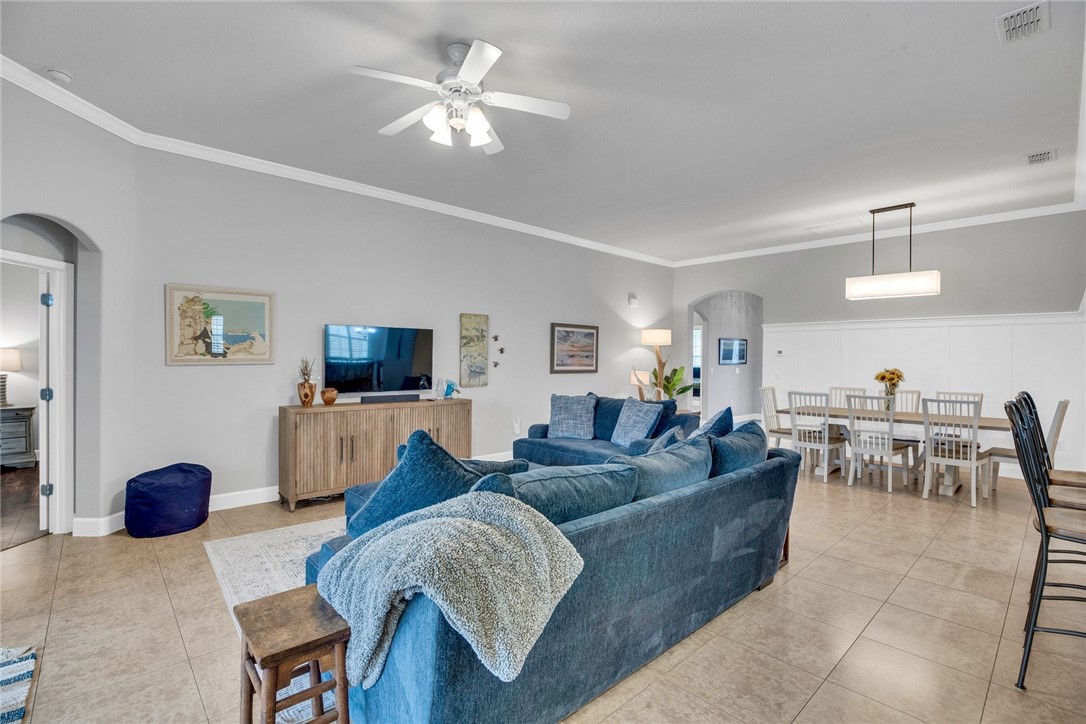 4224 Diamond Square