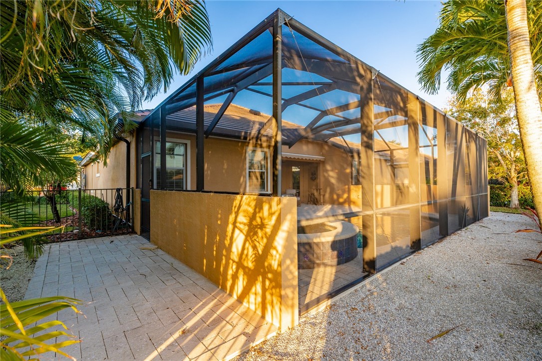 4224 Diamond Square