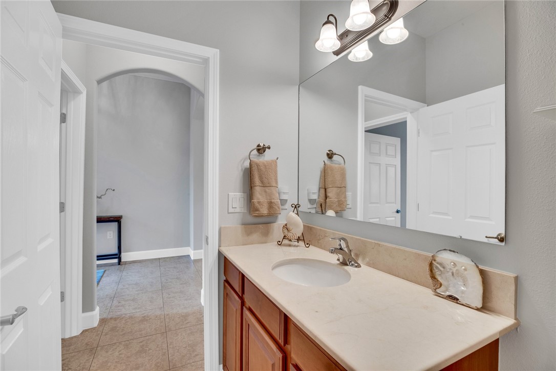 4224 Diamond Square