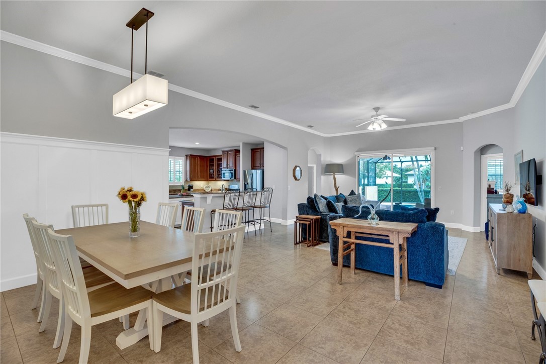4224 Diamond Square
