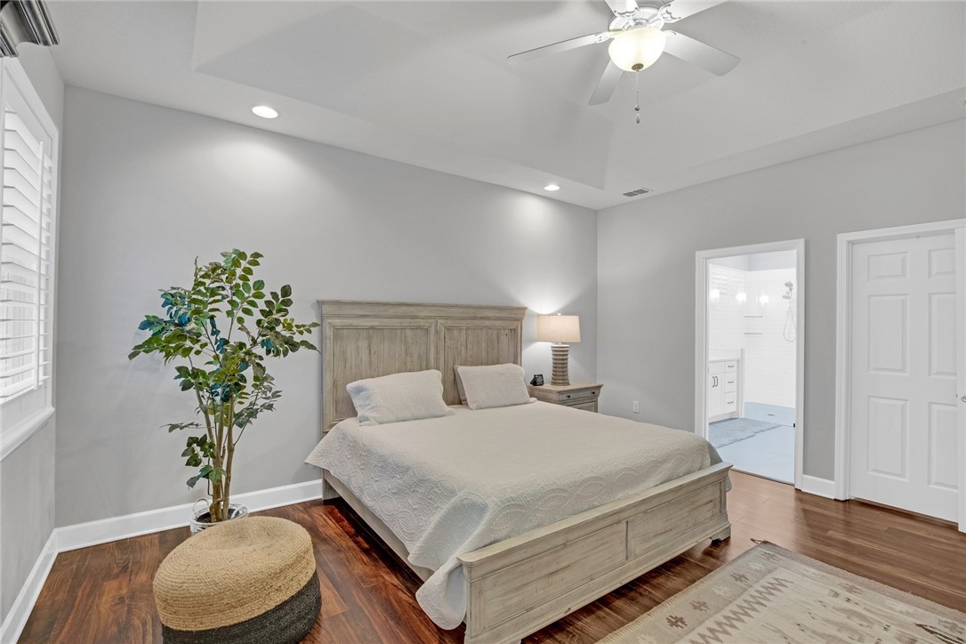 4224 Diamond Square