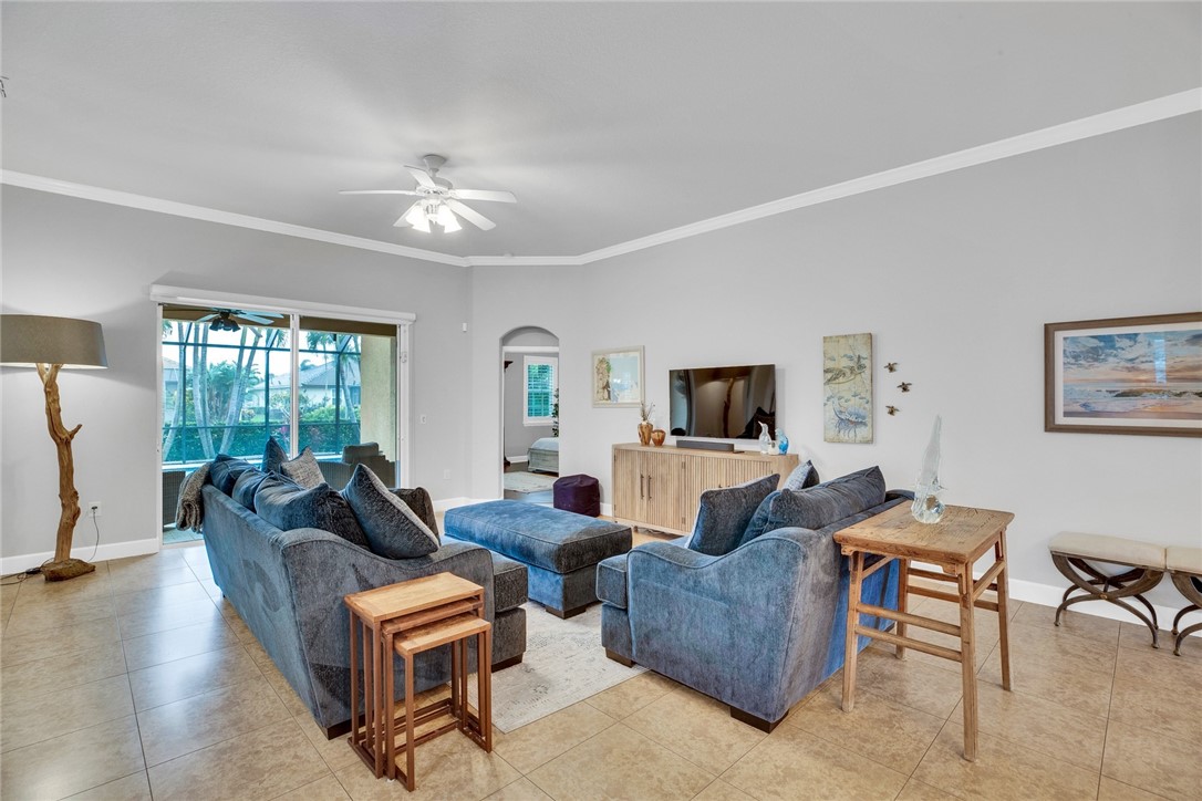 4224 Diamond Square