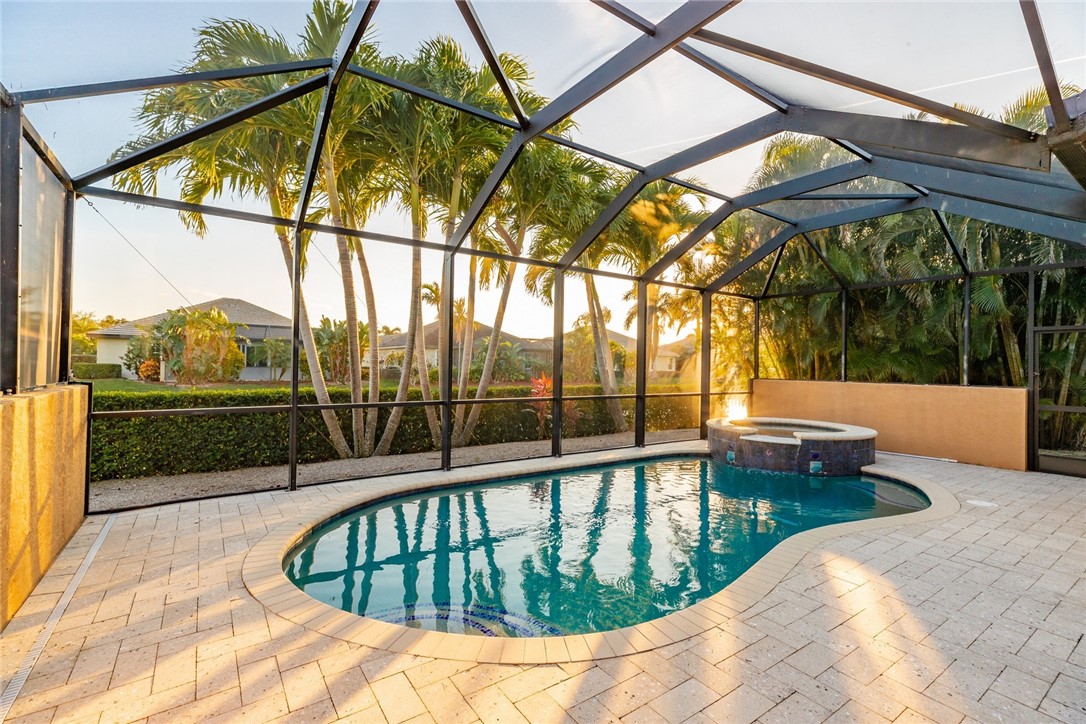 4224 Diamond Square