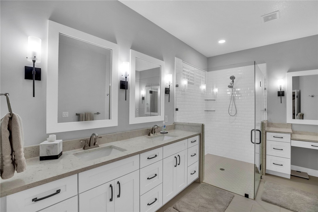 4224 Diamond Square