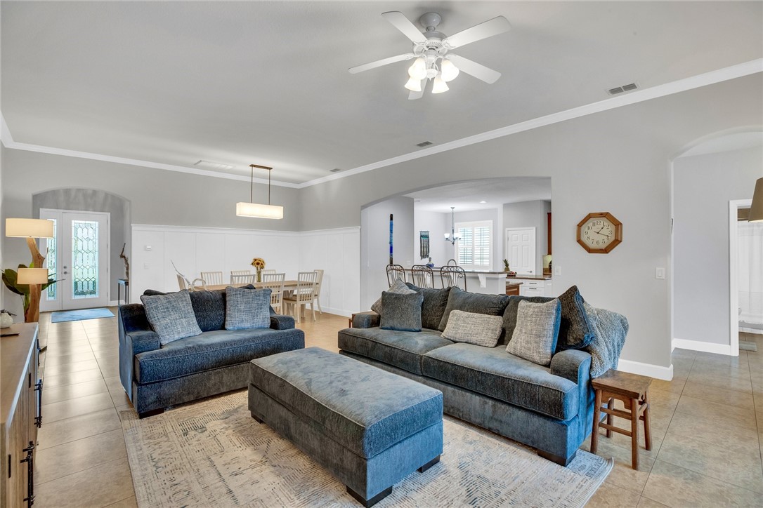 4224 Diamond Square