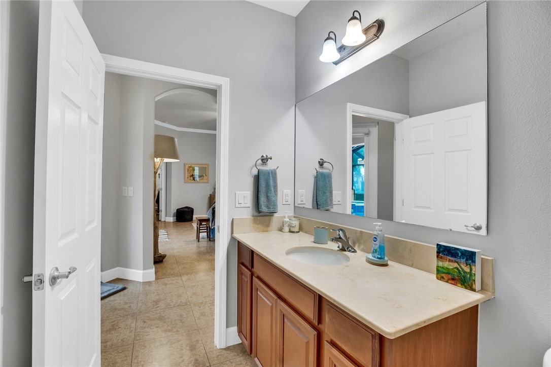 4224 Diamond Square