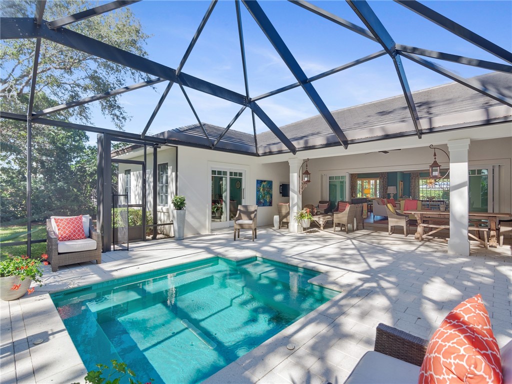 746 Iris Lane