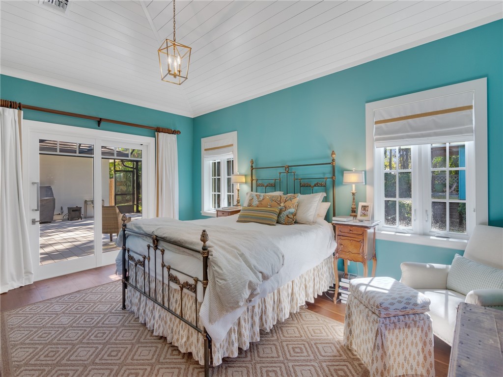 746 Iris Lane