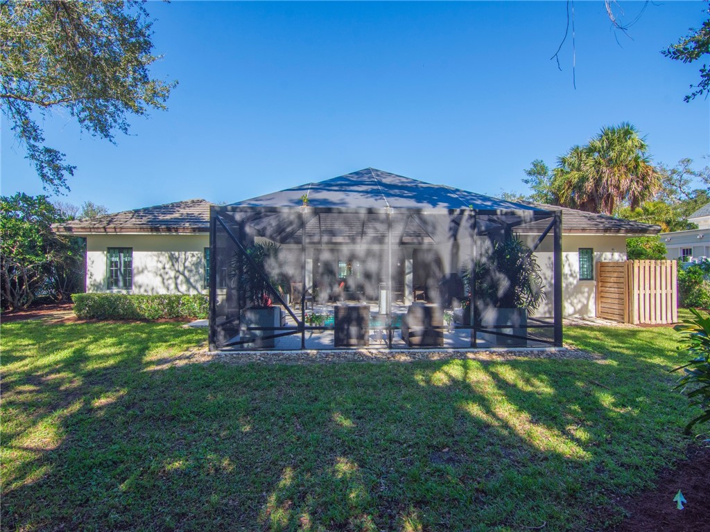 746 Iris Lane