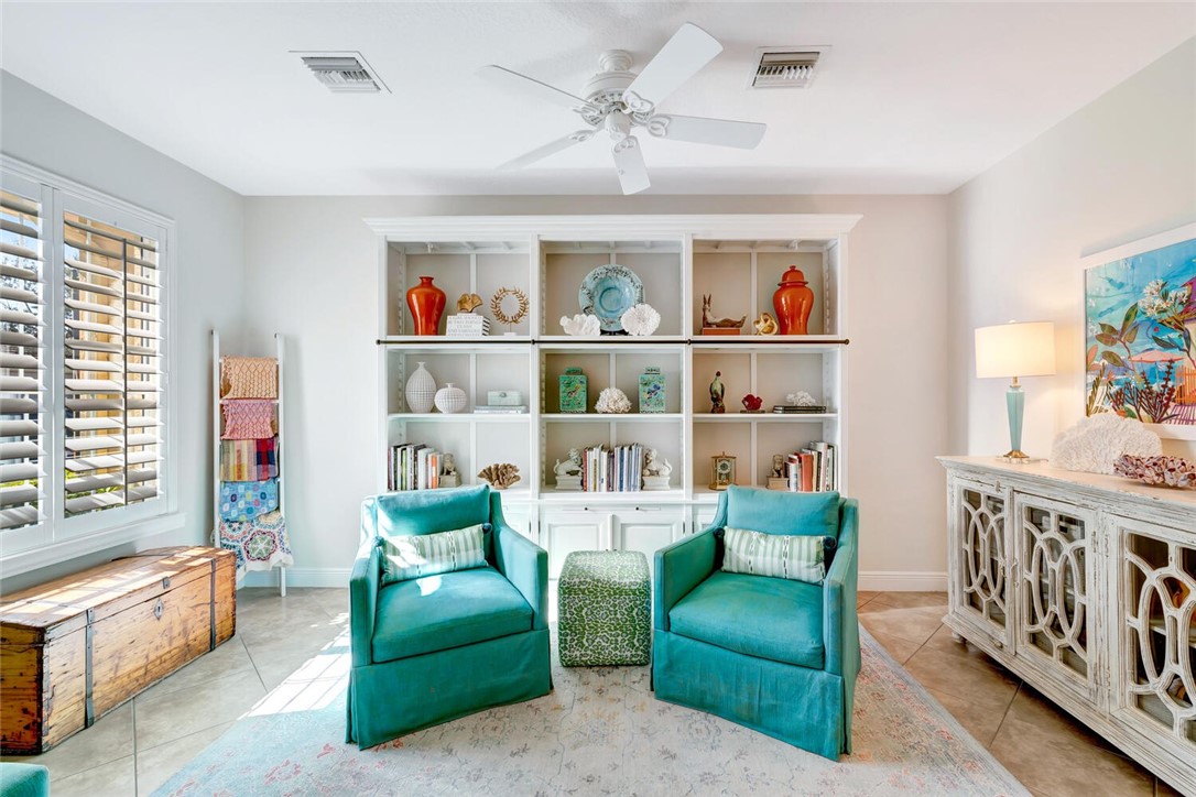 4217 Diamond Square