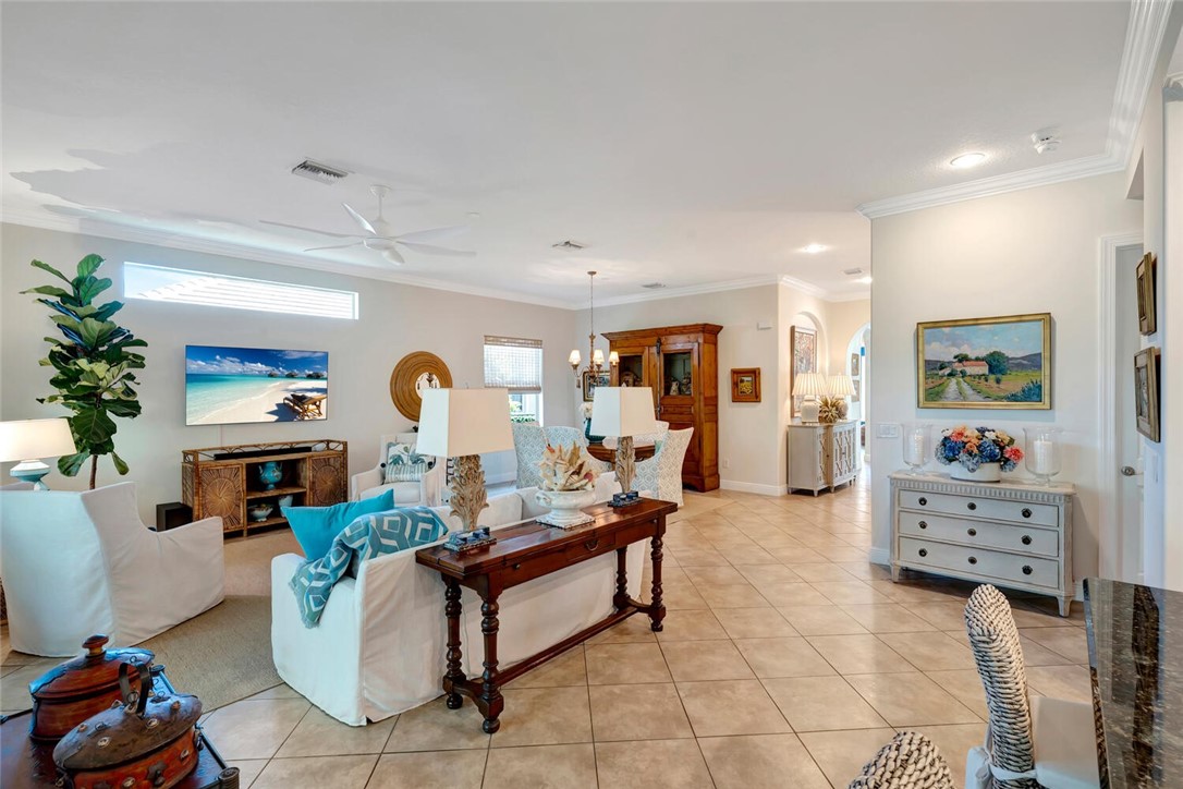 4217 Diamond Square
