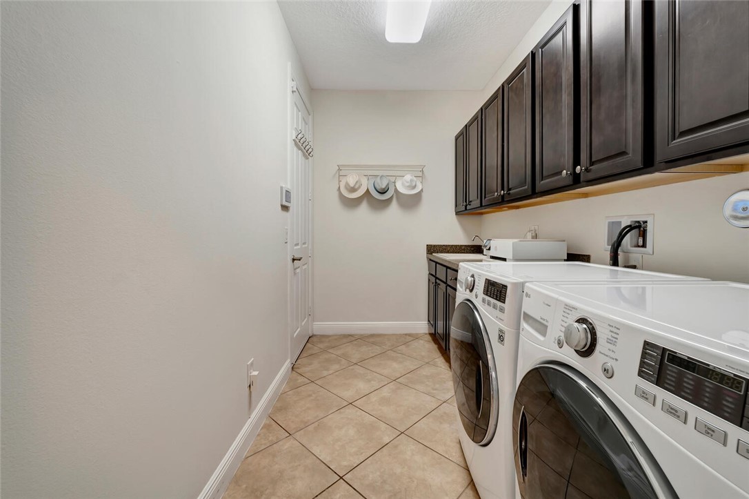4217 Diamond Square