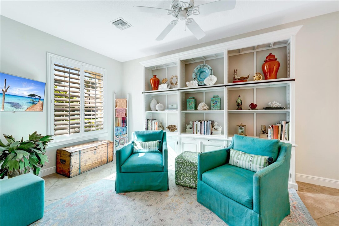 4217 Diamond Square