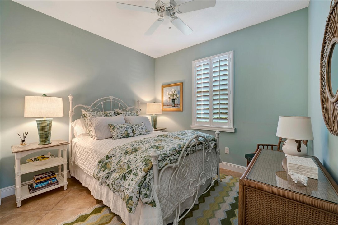 4217 Diamond Square
