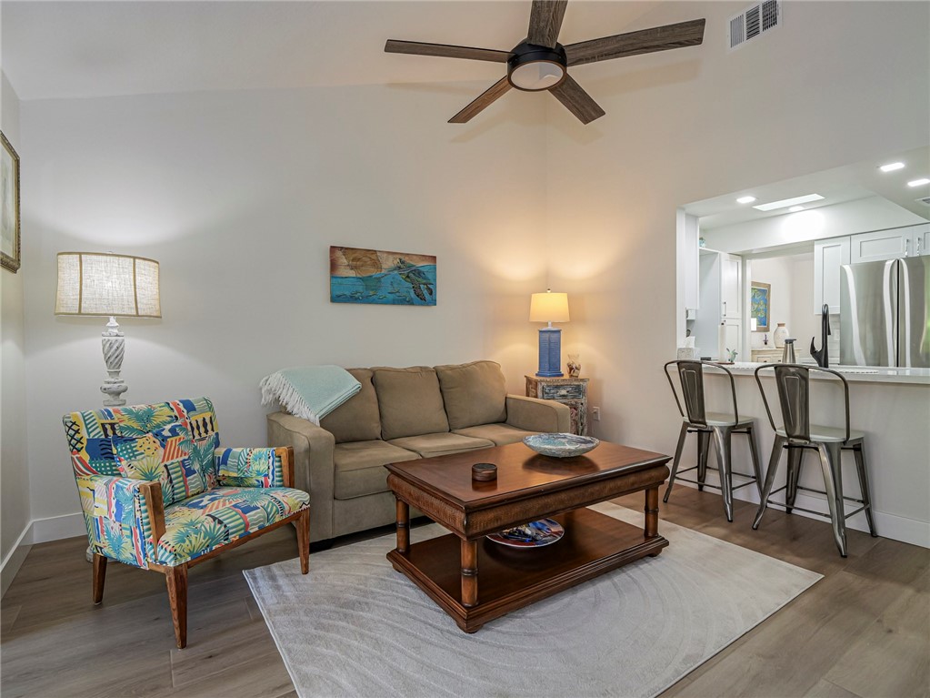 1414 Coral Oak Lane 1002
