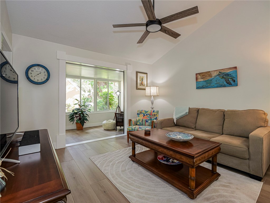 1414 Coral Oak Lane 1002