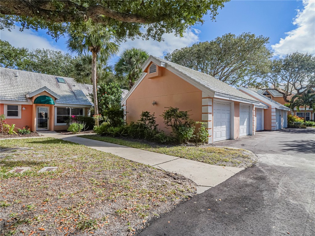 1414 Coral Oak Lane 1002