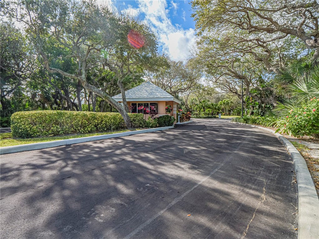 1414 Coral Oak Lane 1002