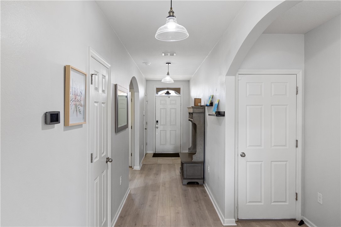 3281 Roxbury Place SW