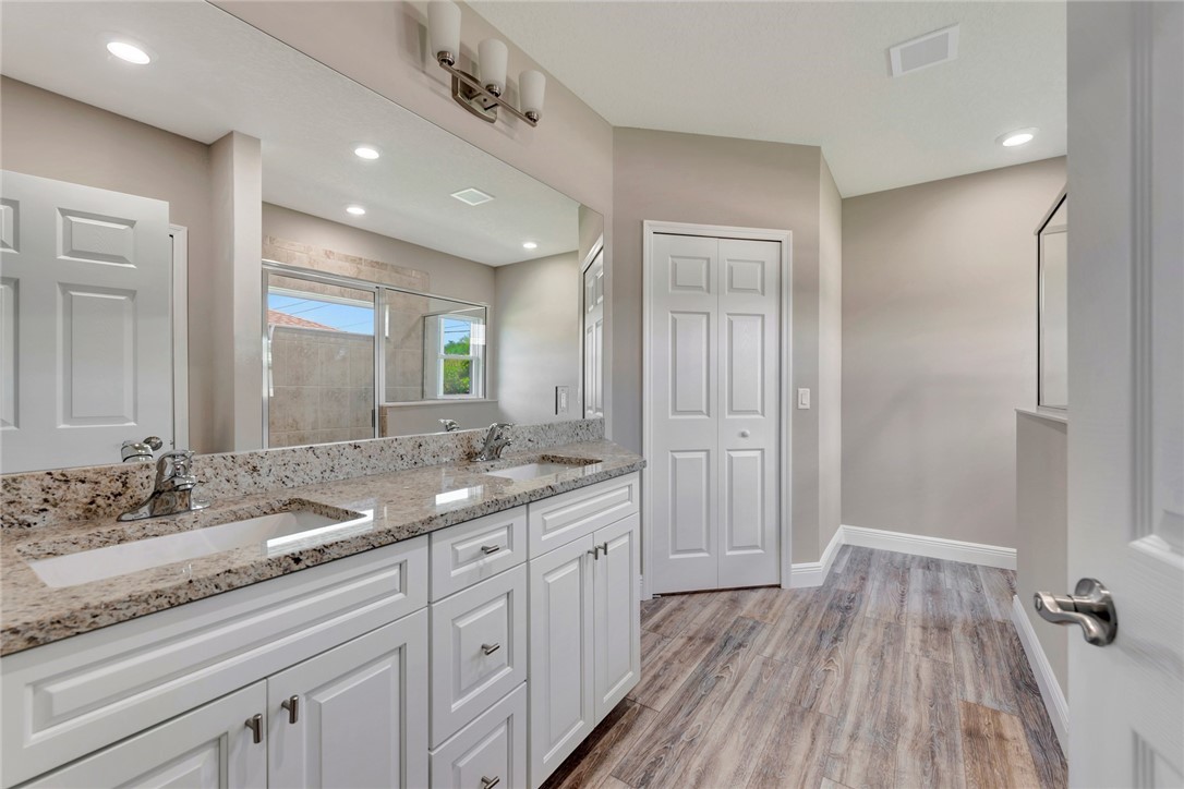 11126 Roseland Road