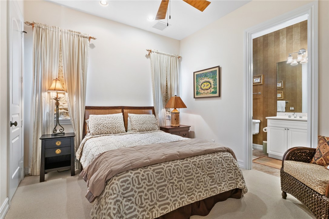 2802 Saint Barts Square