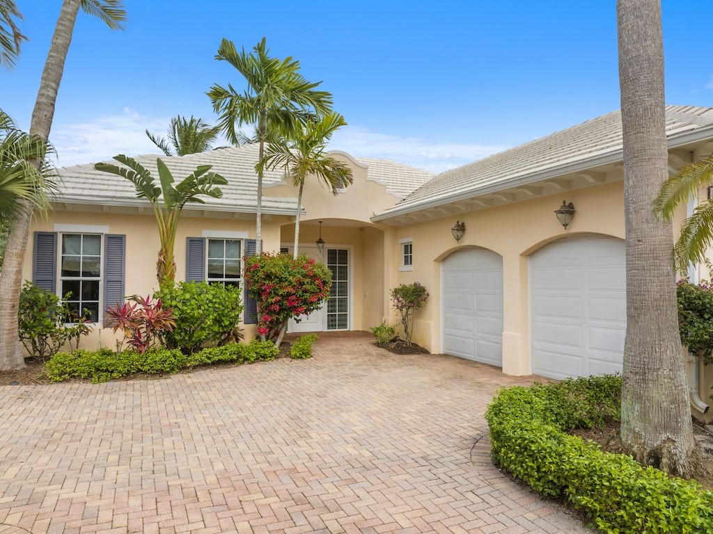 2802 Saint Barts Square