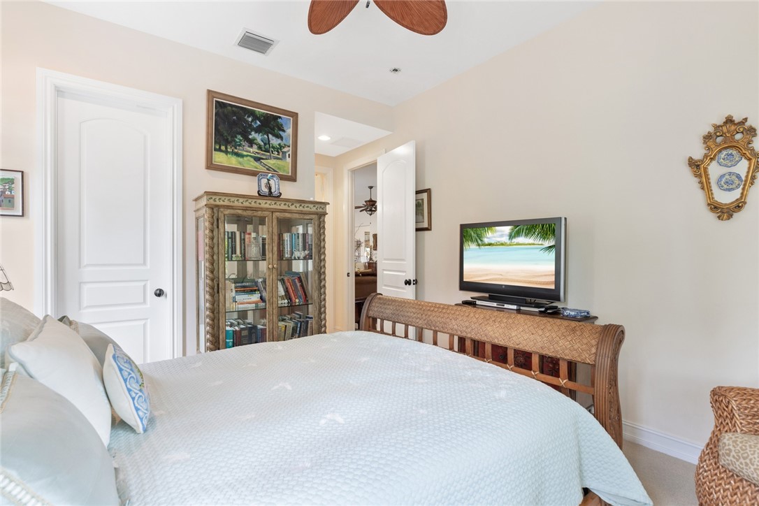 2802 Saint Barts Square