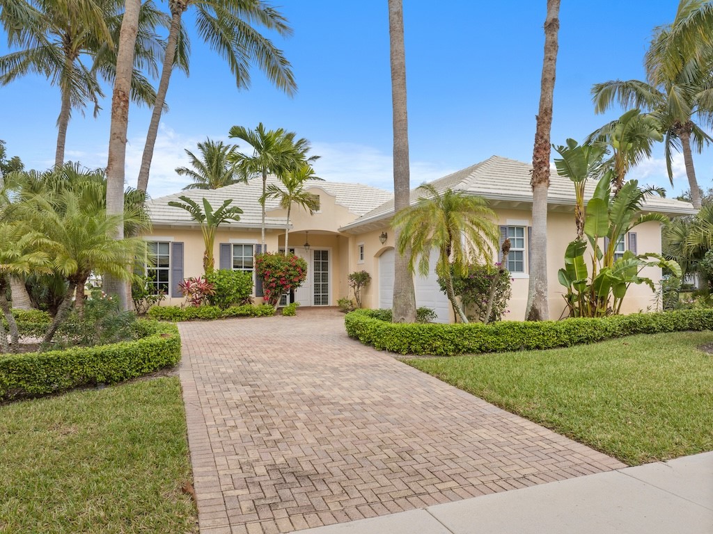 2802 Saint Barts Square
