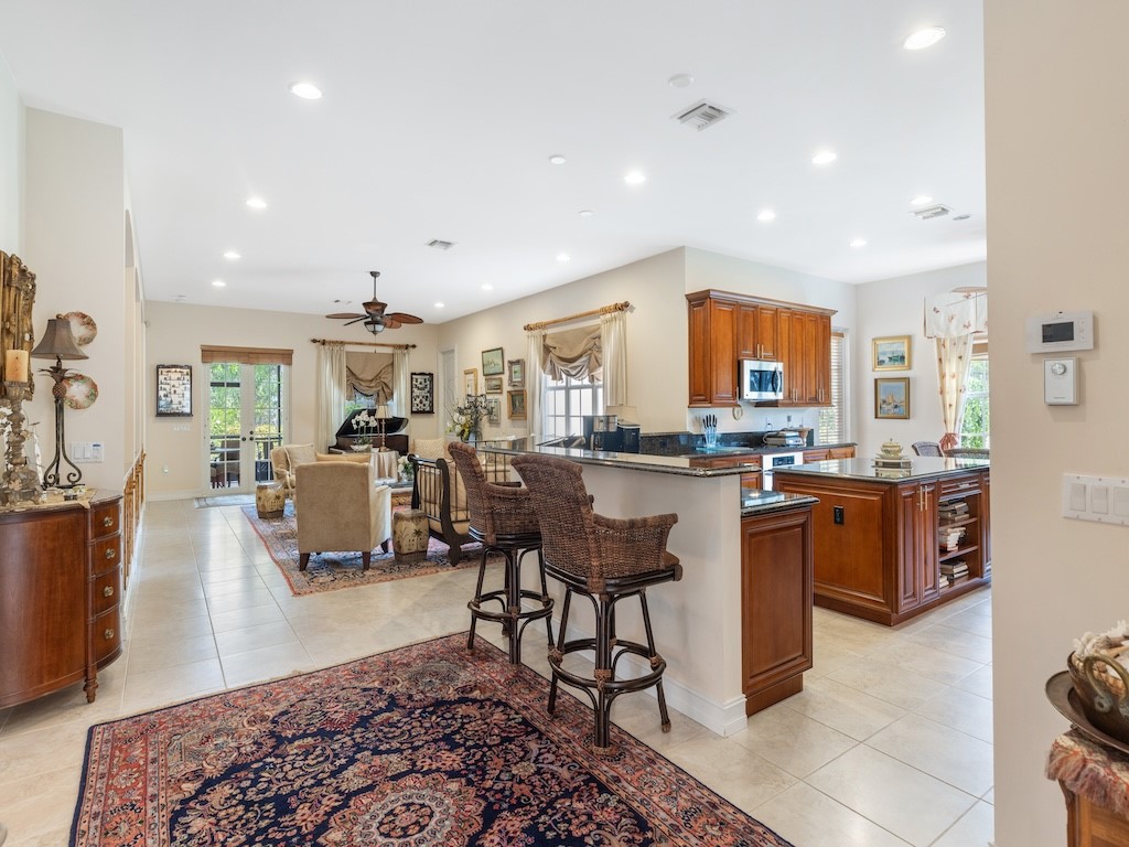2802 Saint Barts Square