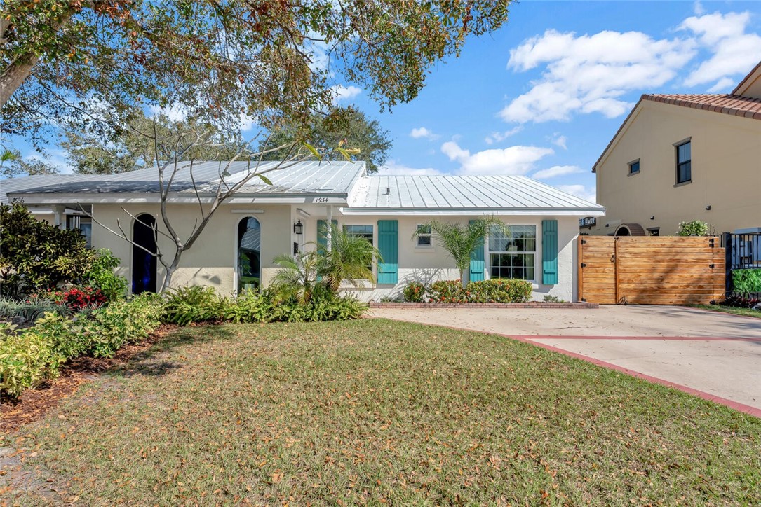 1934 Robalo Drive