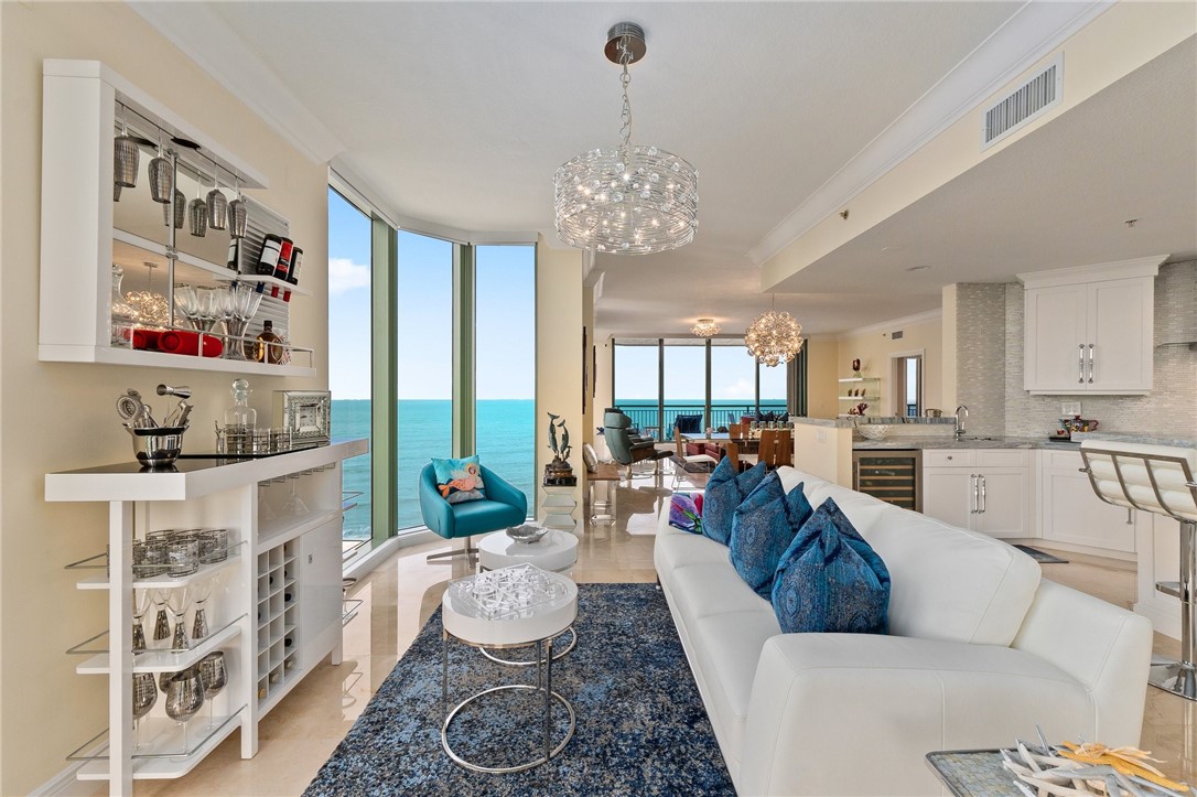 4330 N Highway A1a 2N
