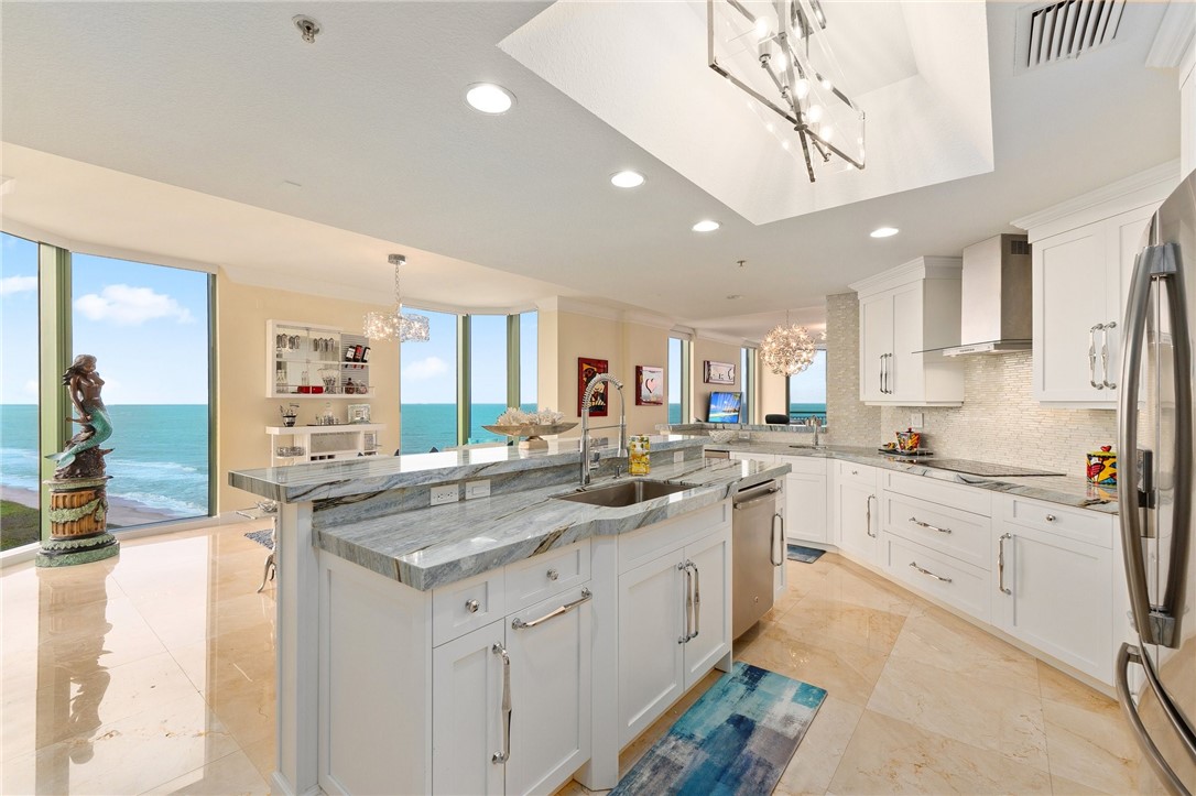 4330 N Highway A1a 2N