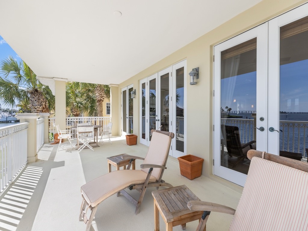 3 Royal Palm Point 1W