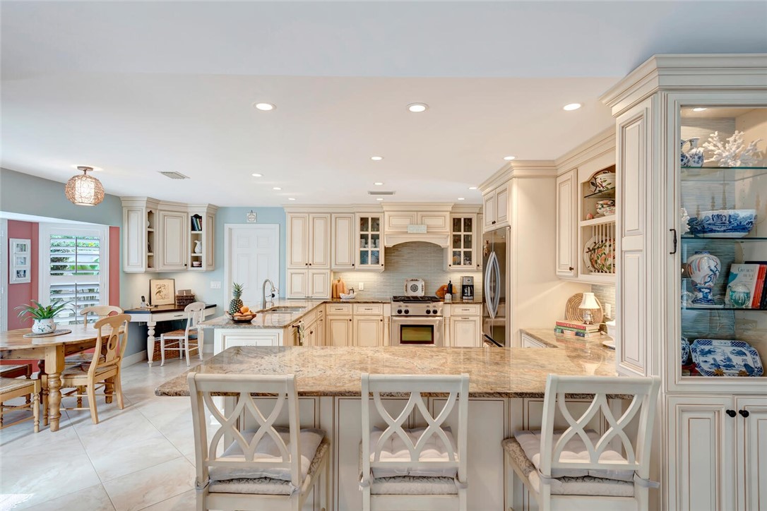 1340 Spanish Lace Lane