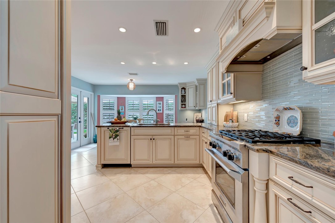 1340 Spanish Lace Lane