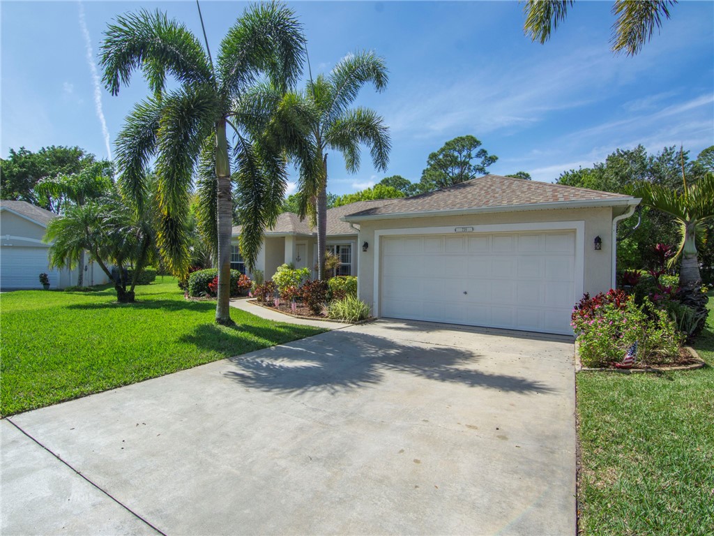 739 46th Square