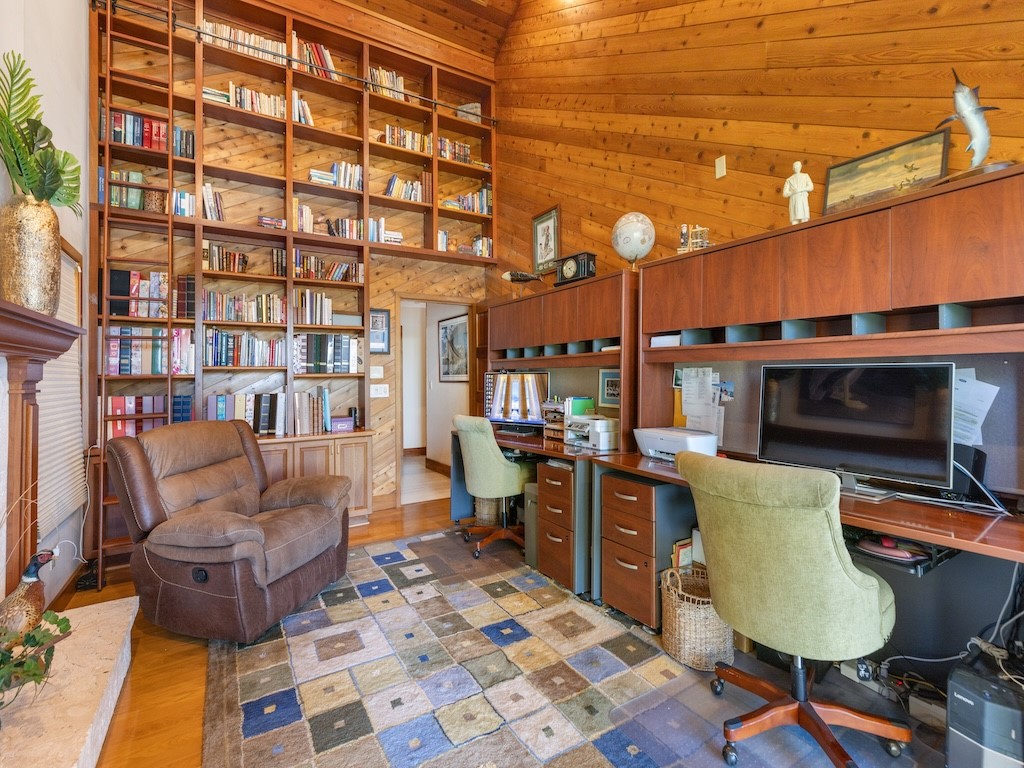 12509 Roseland Road