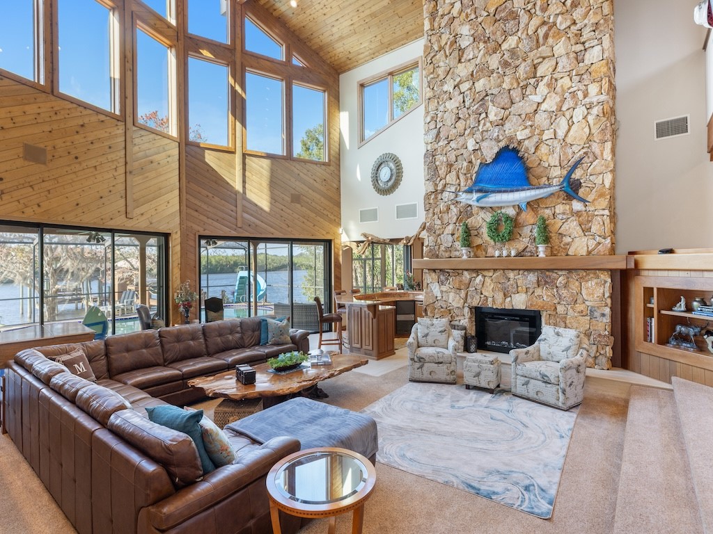 12509 Roseland Road