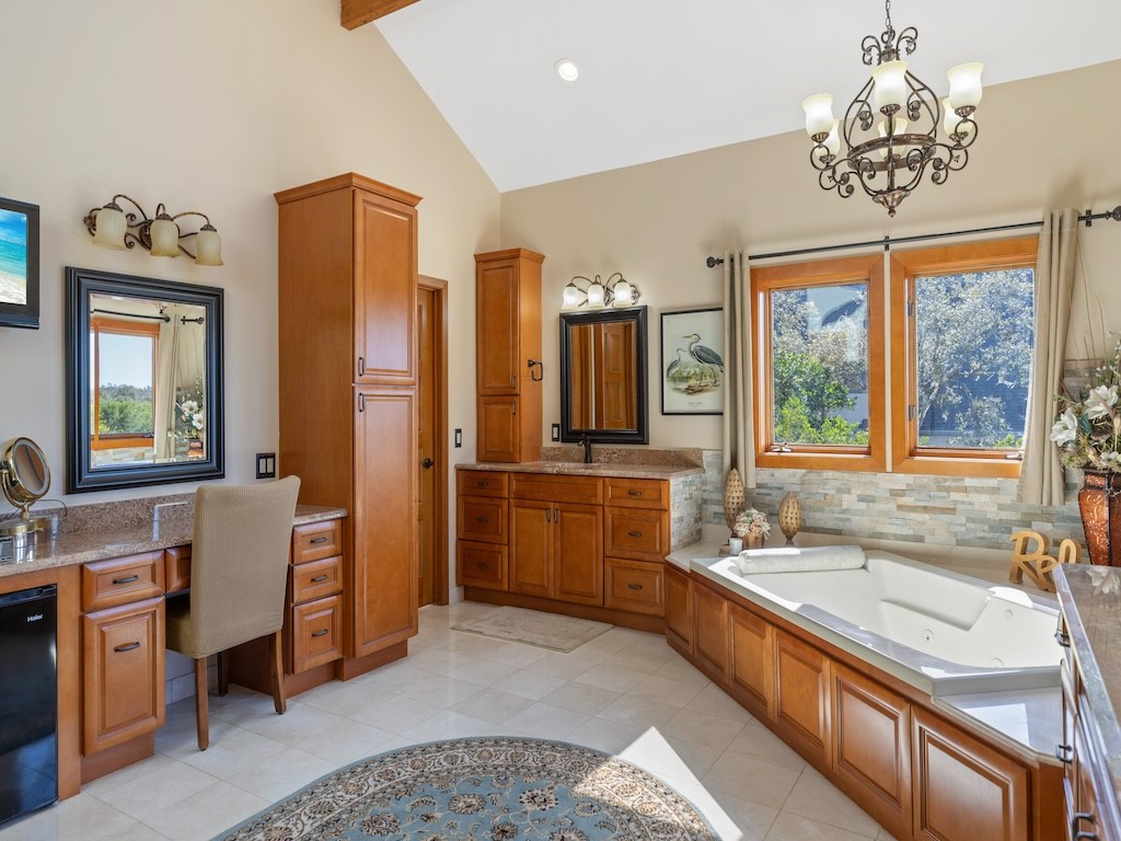 12509 Roseland Road