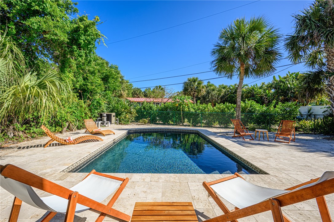 1861 E Barefoot Place