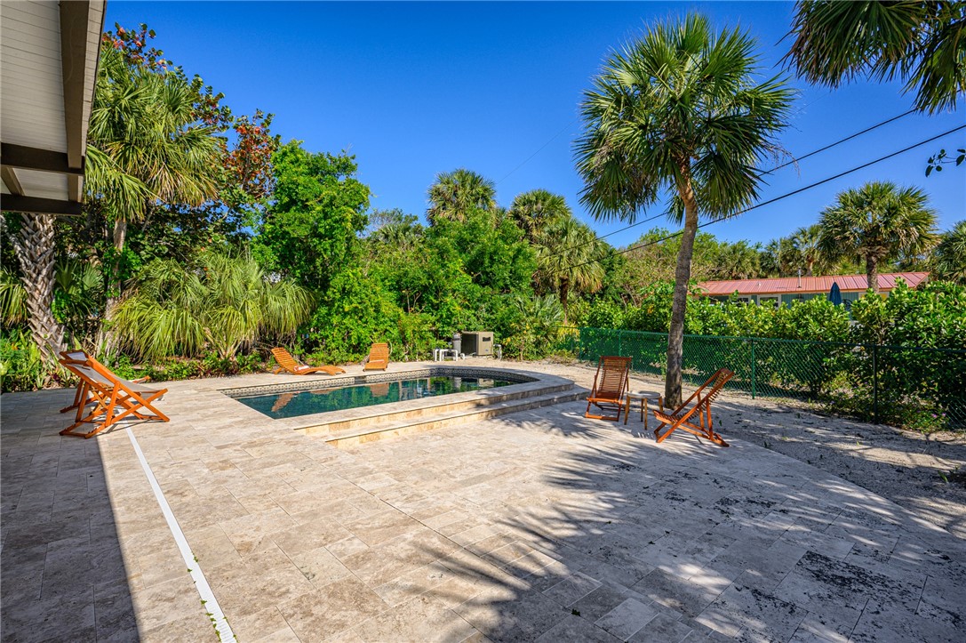 1861 E Barefoot Place